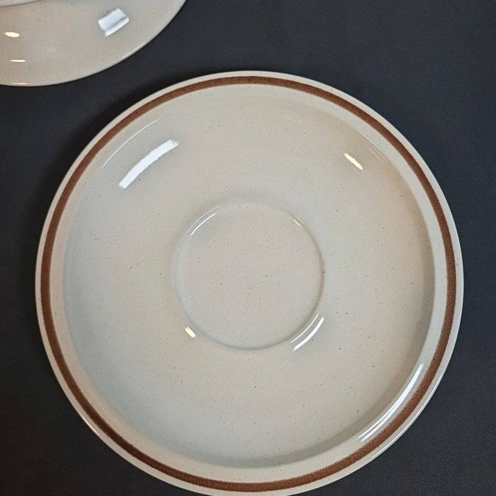 Hearthside Casual Elegance Brown Stripe Stoneware‎ bread plate 6 Pieces